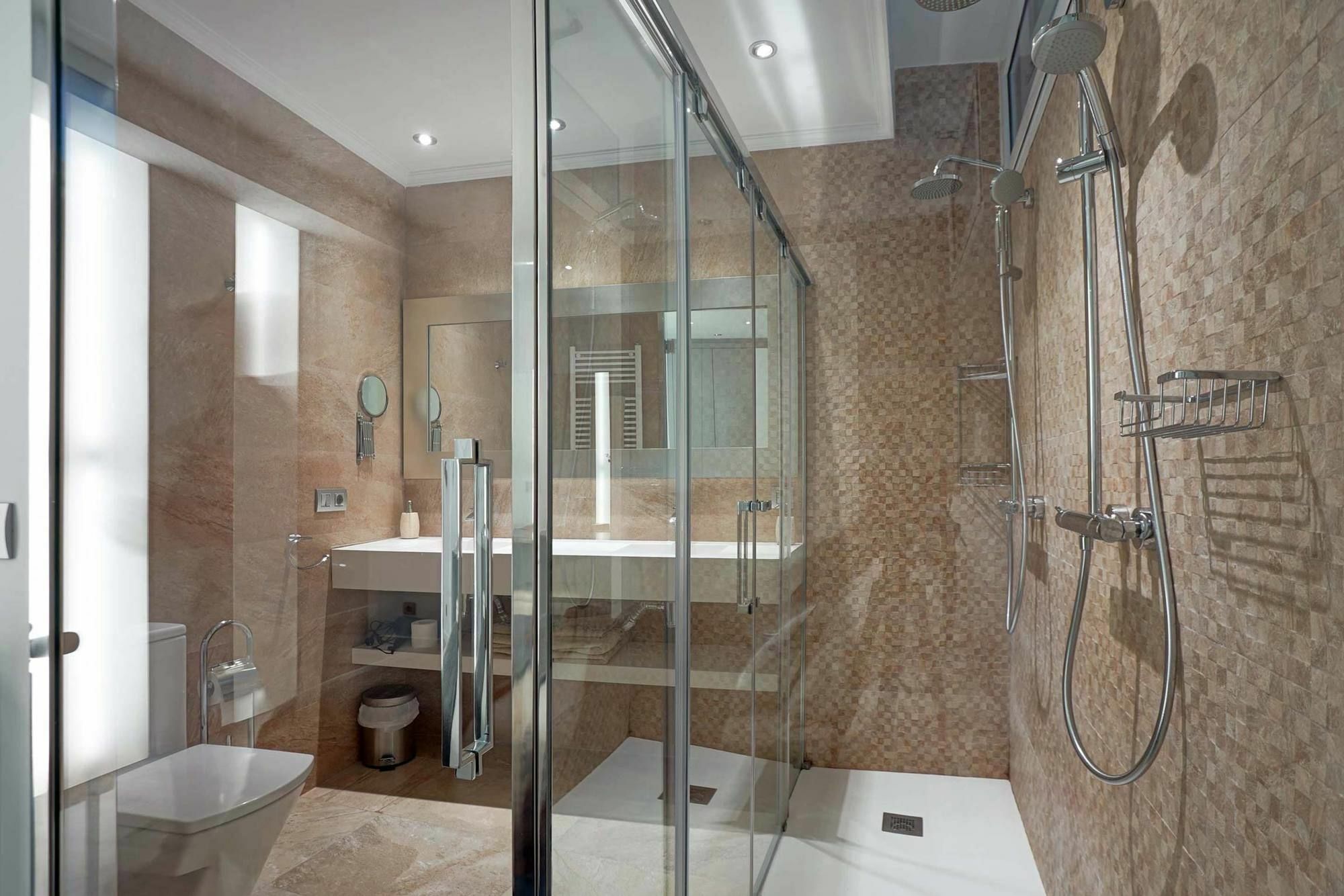 Apartamento Lagun Concha Beach San Sebastián Eksteriør billede